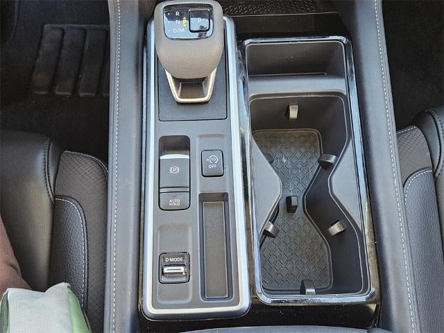 2025 Nissan Pathfinder SL 2WD