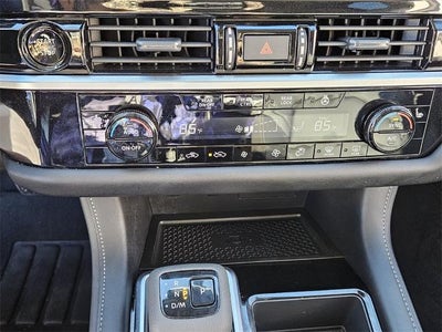 2025 Nissan Pathfinder SL 2WD