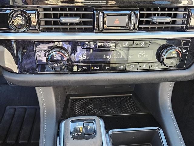 2025 Nissan Pathfinder SL 2WD