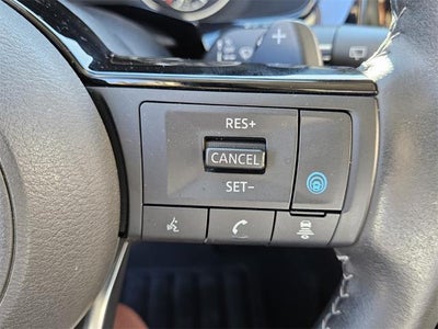 2025 Nissan Pathfinder SL 2WD