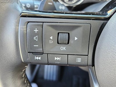 2025 Nissan Pathfinder SL 2WD