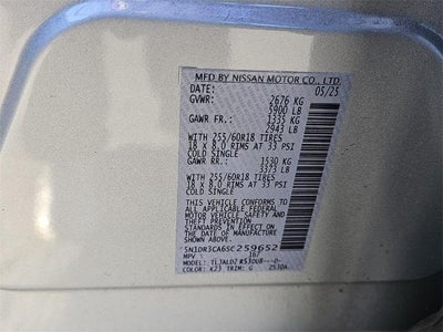 2025 Nissan Pathfinder SL 2WD