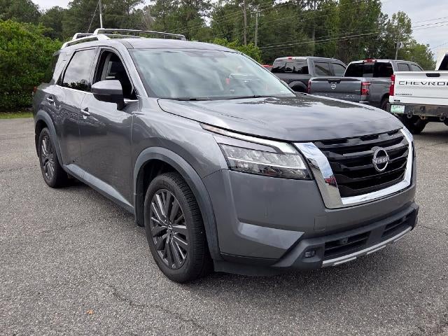 2022 Nissan Pathfinder SL 2WD