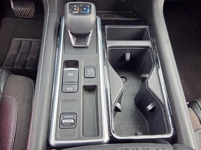 2022 Nissan Pathfinder SL 2WD