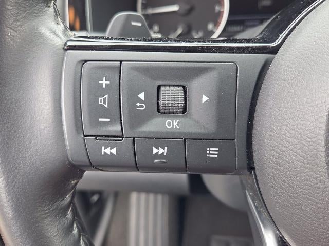 2022 Nissan Pathfinder SL 2WD