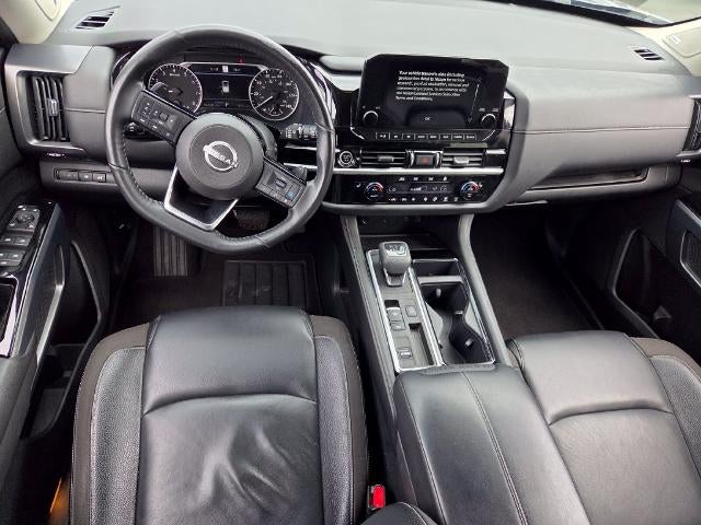 2022 Nissan Pathfinder SL 2WD