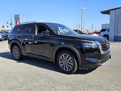 2025 Nissan Pathfinder SL 4WD