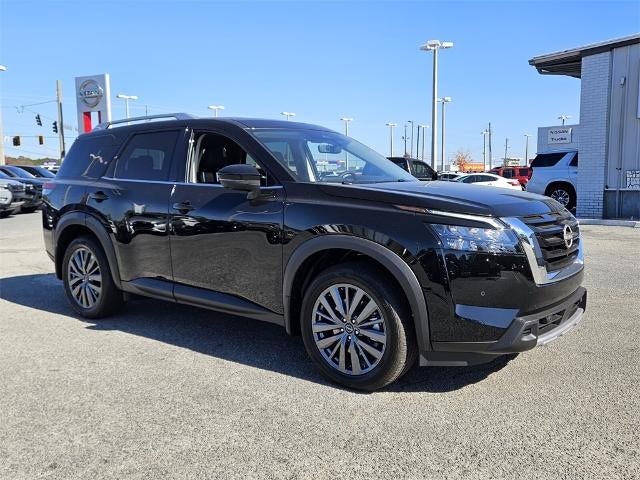 2025 Nissan Pathfinder SL 4WD