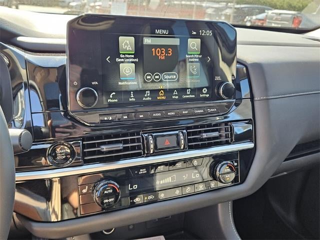 2025 Nissan Pathfinder SL 4WD