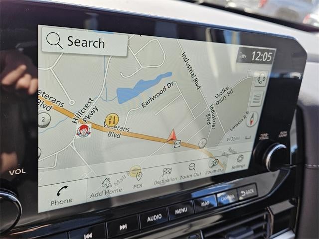 2025 Nissan Pathfinder SL 4WD