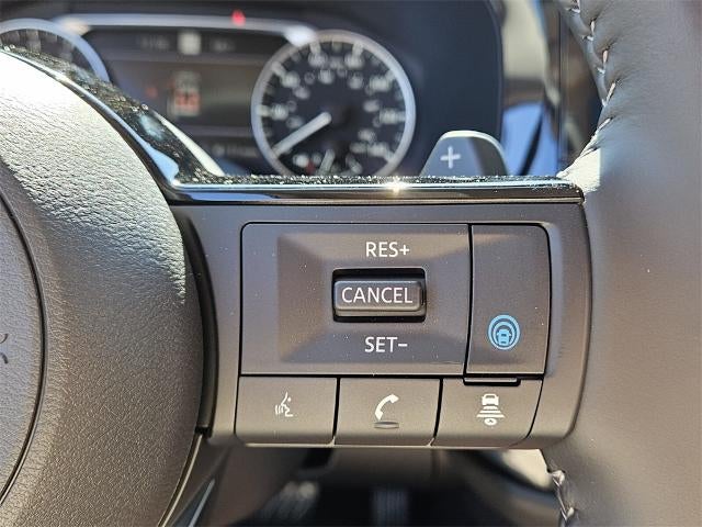 2025 Nissan Pathfinder SL 4WD