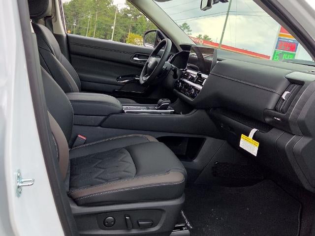 2026 Nissan Pathfinder Platinum 2WD