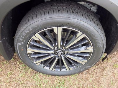 2026 Nissan Pathfinder Platinum 2WD