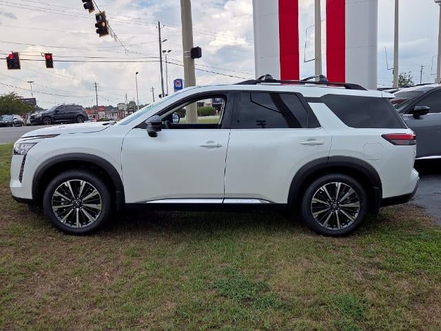 2026 Nissan Pathfinder Platinum 2WD