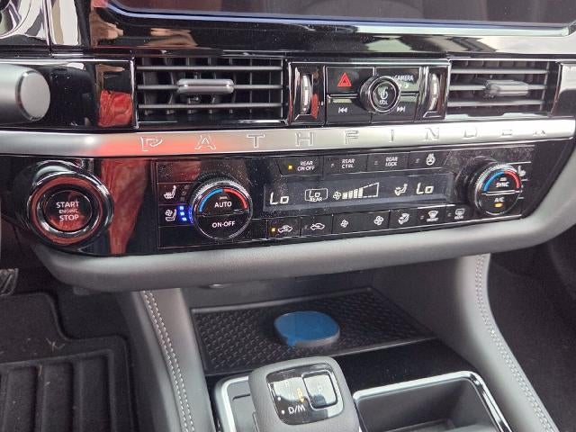2026 Nissan Pathfinder Platinum 2WD