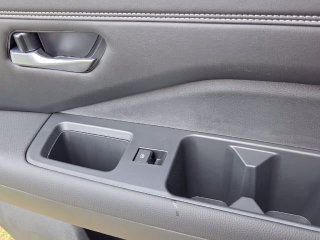 2026 Nissan Pathfinder Platinum 2WD