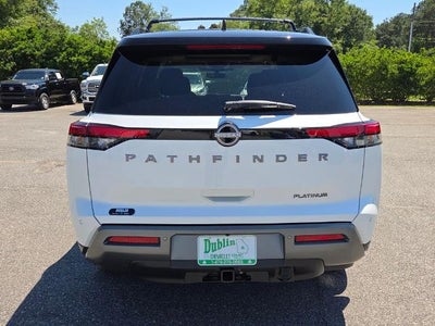 2026 Nissan Pathfinder Platinum