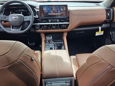 2026 Nissan Pathfinder Platinum