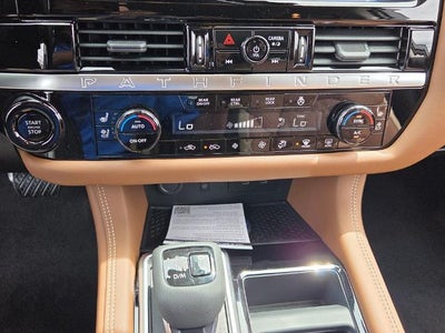 2026 Nissan Pathfinder Platinum