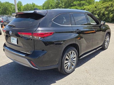 2022 Toyota Highlander Platinum AWD (Natl)