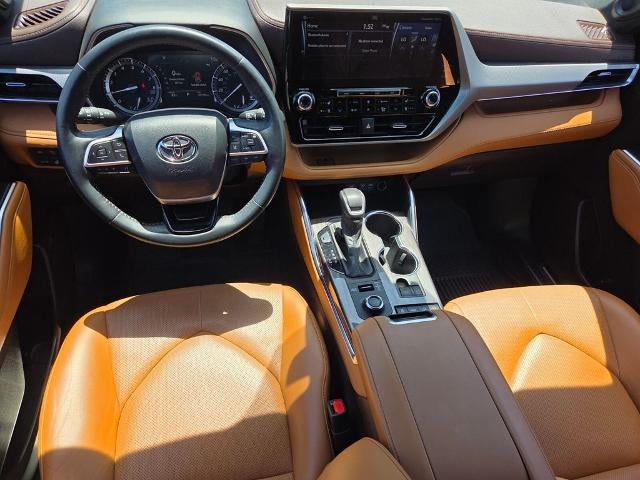 2022 Toyota Highlander Platinum AWD (Natl)