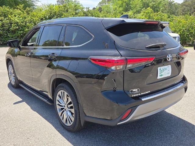 2022 Toyota Highlander Platinum AWD (Natl)
