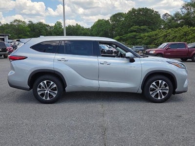 2021 Toyota Highlander Hybrid XLE FWD (Natl)