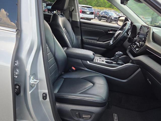 2021 Toyota Highlander Hybrid XLE FWD (Natl)