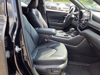 2022 Toyota Highlander XSE FWD (Natl)