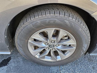 2023 Toyota Sienna XLE FWD 8-Passenger (Natl)