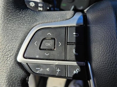 2023 Toyota Sienna XLE FWD 8-Passenger (Natl)