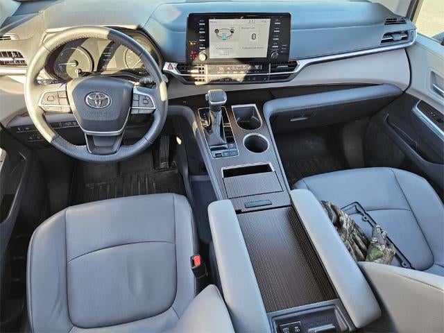 2023 Toyota Sienna XLE FWD 8-Passenger (Natl)