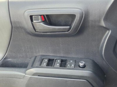 2018 Toyota Tacoma SR5 Double Cab 5' Bed I4 4x2 AT (SE)