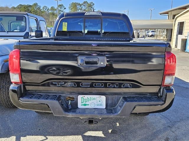 2018 Toyota Tacoma SR5 Double Cab 5' Bed I4 4x2 AT (SE)