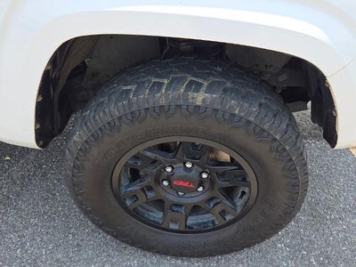 2019 Toyota Tacoma 2WD 2WD SR Double Cab 5' Bed I4 AT (GS)