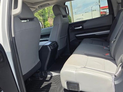 2018 Toyota Tundra 4WD 4WD Limited CrewMax 5.5' Bed 5.7L FFV (SE)