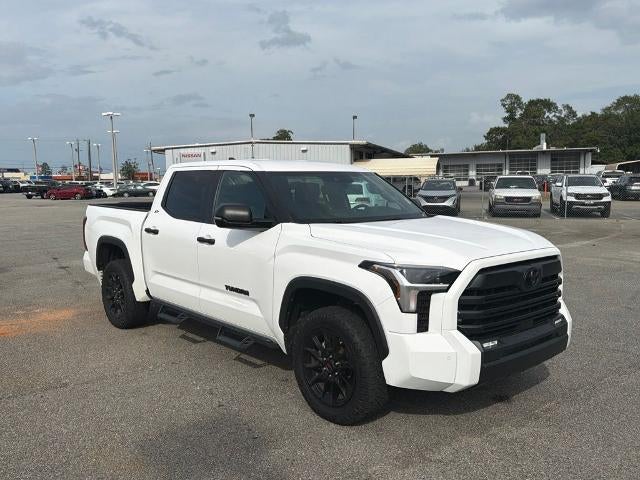 2025 Toyota Tundra 4WD 4WD SR5 CrewMax 5.5' Bed (SE)
