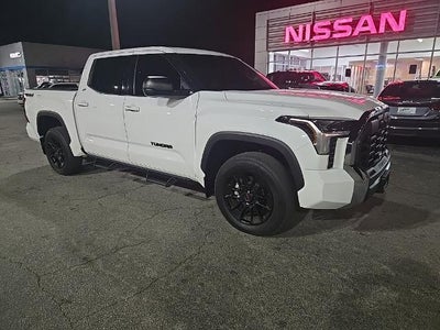 2023 Toyota Tundra 4WD 4WD SR5 CrewMax 5.5' Bed (SE)