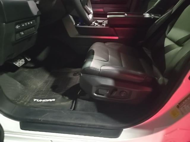 2023 Toyota Tundra 4WD 4WD SR5 CrewMax 5.5' Bed (SE)