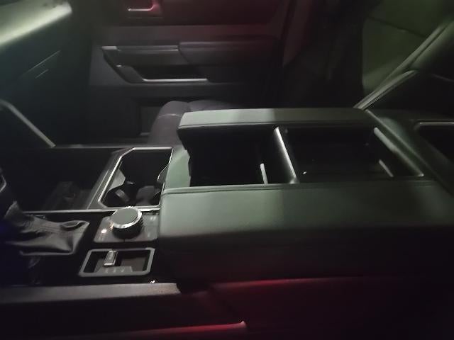 2023 Toyota Tundra 4WD 4WD SR5 CrewMax 5.5' Bed (SE)