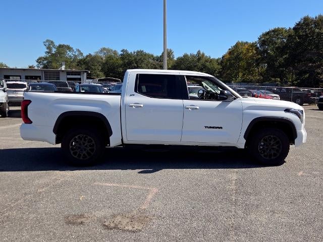 2024 Toyota Tundra 4WD 4WD SR5 CrewMax 5.5' Bed (SE)