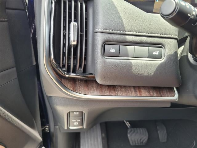 2025 Nissan Armada Platinum