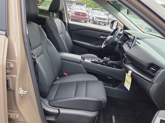 2025 Nissan Rogue FWD SV