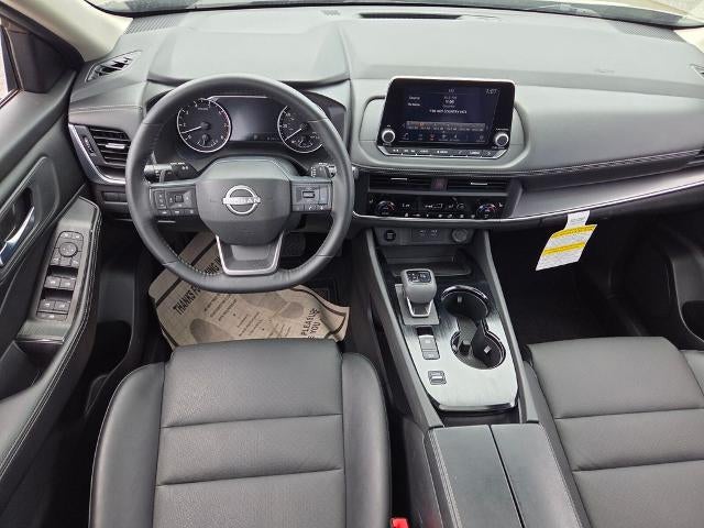 2025 Nissan Rogue FWD SV