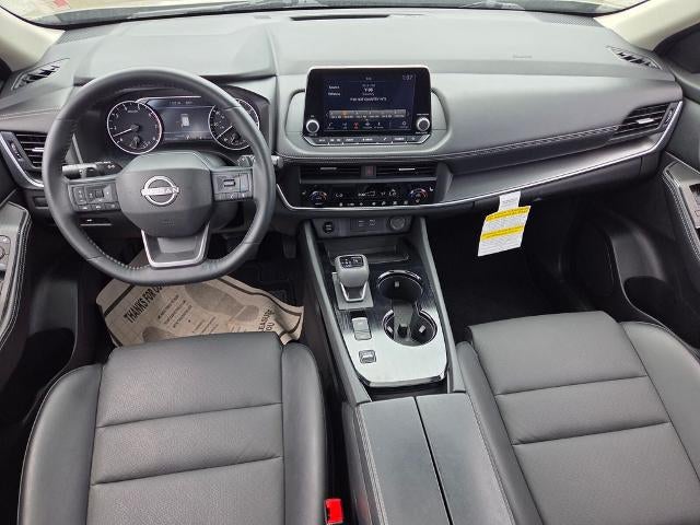 2025 Nissan Rogue FWD SV