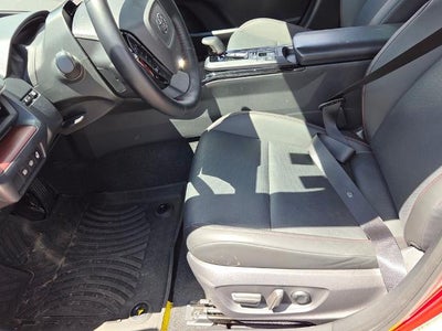 2025 Toyota Prius Plug-In Hybrid SE (Natl)