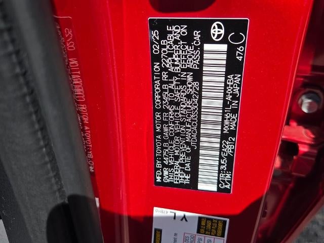 2025 Toyota Prius Plug-In Hybrid SE (Natl)