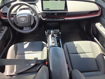 2025 Toyota Prius Plug-In Hybrid SE (Natl)