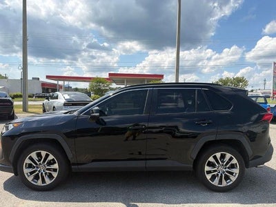 2020 Toyota RAV4 XLE Premium FWD (Natl)