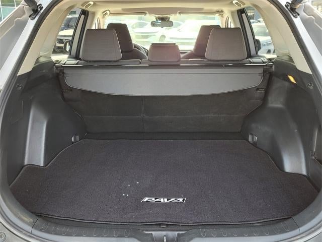 2019 Toyota RAV4 XLE FWD (GS)